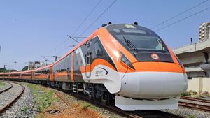 Vande Bharat Express: ಕರ್ನಾಟಕಕ್ಕೆ ಶೀಘ್ರ 4ನೇ ವಂದೇ ಭಾರತ್, ಕರಾವಳಿ ಜನರಿಗೆ ಸಿಹಿಸುದ್ದಿ!