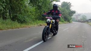 Triumph: ಟ್ರಯಂಫ್ ಸ್ಕ್ರ್ಯಾಂಬ್ಲರ್ 400 ಎಕ್ಸ್ ರಿವ್ಯೂ ವಿಡಿಯೋ: ಹೇಗಿದೆ ನೋಡಿ