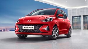 Hyundai: ಹ್ಯುಂಡೈನ ಈ ಕಾರಿಗಾಗಿ ಶೋರೂಂ ಮುಂದೆ ಕ್ಯೂ ನಿಂತ ಜನರು.. 27 ಕಿ.ಮೀ ಮೈಲೇಜ್, 5 ಲಕ್ಷ ಬೆಲೆ!