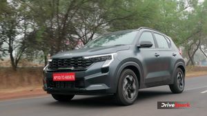 Kia Sonet Facelift: ಕಿಯಾ ಸೋನೆಟ್ ಫೇಸ್‌ಲಿಫ್ಟ್‌ ಬಿಡುಗಡೆ, ಆರಂಭಿಕ ಬೆಲೆ ರೂ.7.99 ಲಕ್ಷ.. ತುಂಬಲಿವೆ ಶೋರೂಂ!