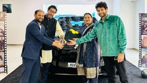 ದುಬಾರಿ ಬೆಲೆಯ ರೇಂಜ್ ರೋವರ್ ಸ್ಪೋರ್ಟ್ ಎಸ್‍ಯುವಿ ಖರೀದಿಸಿದ ಜನಪ್ರಿಯ ನಟ