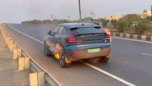 Volvo: ದುಬಾರಿ ಬೆಲೆಯ ವೋಲ್ವೋ ಸಿ40 ರೀಚಾರ್ಜ್ ಎಲೆಕ್ಟ್ರಿಕ್ ಕಾರು ಬೆಂಕಿಗೆ ಆಹುತಿ, ಕಂಪನಿಯಿಂದ ಅಧಿಕೃತ ಹೇಳಿಕೆ