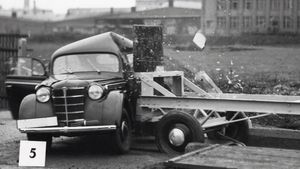 Crash Test: ಪ್ರತಿ ಕಾರು ಮಾಲೀಕ ತಿಳಿಯಬೇಕು... ಇಡೀ ವಾಹನ ಜಗತ್ತನ್ನೇ ಬದಲಿಸಿದ ಕ್ರಾಶ್‌ ಟೆಸ್ಟ್