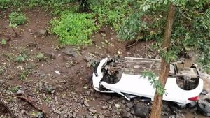 ಭಾರತೀಯರ ಹೆಮ್ಮೆ ಟಾಟಾ: ಪಲ್ಟಿಯಾದರೂ ಪ್ರಾಣ ಉಳಿಸಿದ ಟಾಟಾ ಕಾರಿಗೆ ಧನ್ಯವಾದ ಹೇಳಿದ ಮಾಲೀಕ