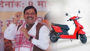 Electric scooters: ಬಡವರು ಇ-ಸ್ಕೂಟರ್ ಖರೀದಿಸಲು ಸರ್ಕಾರವೇ ರೂ.40,000 ಕೊಡುತ್ತದೆ.. ಎಲ್ಲಿ?  