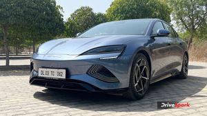 ಬುಕ್ಕಿಂಗ್‌ನಲ್ಲಿ ಸುನಾಮಿ: ಈ ಚೀನಾ ಕಾರು ಖರೀದಿಸಲು ಮುಗಿಬಿದ್ದ ಜನ!