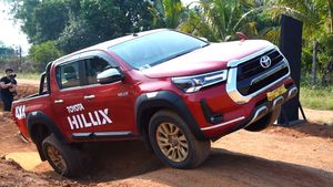 ಎಲೆಕ್ಟ್ರಿಕ್‌ ರೂಪದಲ್ಲಿ ಬರಲಿದೆ TOYOTA HILUX: ಫಾರ್ಚ್ಯೂನರ್‌ ಸಹ ಎಲೆಕ್ಟ್ರಿಕ್‌ ಆದರೆ ಕಥೆಯೇನು?