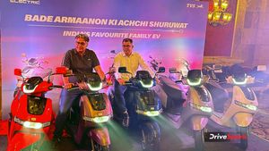 TVS iQube: ಬೆಂಗಳೂರಿನಲ್ಲಿ ಟಿವಿಎಸ್ ಐಕ್ಯೂಬ್ ಹೊಸ ರೂಪಾಂತರಗಳು ಬಿಡುಗಡೆ.. ಬೆಲೆ ಎಷ್ಟು, ರೇಂಜ್ ಏನು?