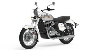 ಸೌಂಡ್ ಮೂಲಕವೇ ಯುವಕರ ಹೃದಯ ಕದಿಯಲು ಸಜ್ಜಾದ ಜಾವಾ 350 ವಿಶೇಷತೆಗಳು