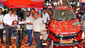 Myg: ಉದ್ಯೋಗಿಗಳಿಗೆ 6 ಹೊಸ ಕಾರು, 16 ದ್ವಿಚಕ್ರ ವಾಹನಗಳನ್ನು ಗಿಫ್ಟ್ ಕೊಟ್ಟ ಜನಪ್ರಿಯ ಕಂಪನಿ.. ನೀವೇನಂತೀರಾ?