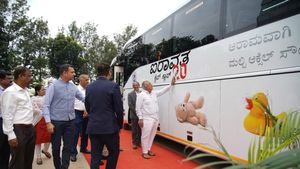 KSRTC: ದೀಪಾವಳಿಗೆ ಸಿಹಿಸುದ್ದಿ.. ಶೀಘ್ರ ರಸ್ತೆಗಿಳಿಯಲಿವೆ  2 ಕೋಟಿ ಮೌಲ್ಯದ 20 ವಿಮಾನದಂತಹ ಹೊಸ ಬಸ್‌ಗಳು! 