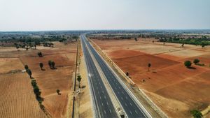 ದೇಶದ ಅತಿ ಉದ್ದದ 2 ಎಕ್ಸ್‌ಪ್ರೆಸ್‌ವೇ ಸಿದ್ಧಗೊಳ್ಳುತ್ತಿದೆ.. ಕರ್ನಾಟಕದ ಈ ಜಿಲ್ಲೆಗಳಲ್ಲೂ ಹಾದು ಹೋಗುತ್ತೆ!