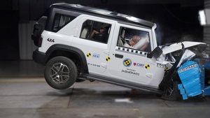 Mahindra: ಆನಂದ್ ಮಹೀಂದ್ರಾ ಕಂಪನಿ ತಾಕತ್ತು.. ಕಲ್ಲು ಬಂಡೆಯಂತಿರುವ 'ಥಾರ್ ರಾಕ್ಸ್'ಗೆ 5-ಸ್ಟಾರ್ ಸೇಫ್ಟಿ ರೇಟಿಂಗ್!
