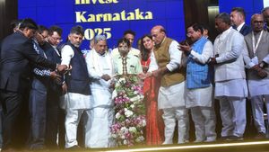 ಕರ್ನಾಟಕದಲ್ಲಿ TVS 2,000 ಕೋಟಿ ರೂ. ಹೂಡಿಕೆ: ಭರ್ಜರಿ ಆಫರ್ ಬಾಚಿಕೊಂಡ ಮೈಸೂರು! 