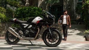 Triumph: ಗಂಡು ಹೈಕಳಿಗೆ ಸಿಹಿಸುದ್ದಿ ಹೊಸ ಟ್ರಯಂಫ್ ಥ್ರಕ್ಸ್‌ಟನ್ 400 ಬೈಕ್ ಬಿಡುಗಡೆ.. ಬೆಲೆ ಎಷ್ಟು, ವಿಶೇಷತೆಗಳೇನು?