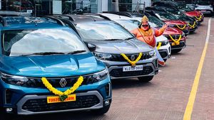 Renault: ಹಬ್ಬಕ್ಕೆ ಫುಲ್‌ ಡಿಮ್ಯಾಂಡ್: 300 ಕ್ಕೂ ಹೆಚ್ಚು ಕಾರುಗಳ ಡೆಲಿವರಿ ನೀಡಿದ ರೆನಾಲ್ಟ್   