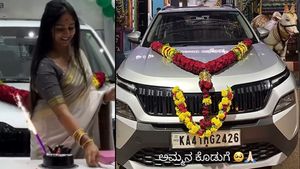 ಬಂಡೆ ಮಹಾಕಾಳಿ ದೇಗುಲದಲ್ಲಿ ಪೂಜೆ: ಹೊಸ SUV ಖರೀದಿಸಿದ ಭವ್ಯಾ ಗೌಡ!