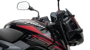 Bajaj: ಸದ್ದಿಲ್ಲದೇ 2026ರ ಹೊಸ ಬಜಾಜ್ ಪಲ್ಸರ್ ಬೈಕ್ ಬಿಡುಗಡೆ.. ಬೆಲೆಯೂ ಅಗ್ಗ, ವಿಶೇಷತೆಗಳೇನು?