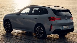 ಭಾರತದಲ್ಲಿ ಹೊಸ ಕಾರು ಬಿಡುಗಡೆ: ದೊಡ್ಡ ಗ್ಲಾಸ್ ಸನ್‌ರೂಫ್: ಬೆಲೆಯೆಷ್ಟು, ಡೆಲಿವರಿ ಯಾವಾಗ?