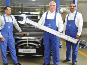 Mercedes-Benz Wrenches Out Largest Workshop Mercedes-Benz Wrenches Out Largest Workshop