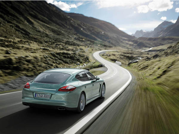 ಪೋರ್ಷೆ ಪನಮೆರಾ ಡೀಸೆಲ್ ಕಾರು 