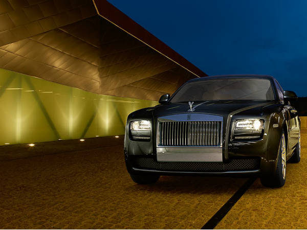 ರೋಲ್ಸ್ ರಾಯ್ಸ್‌ನಿಂದ ಗೋಸ್ಟ್ ಹಾಗೂ ಪಂಟೊಮ್ ಬಿಡುಗಡೆ 