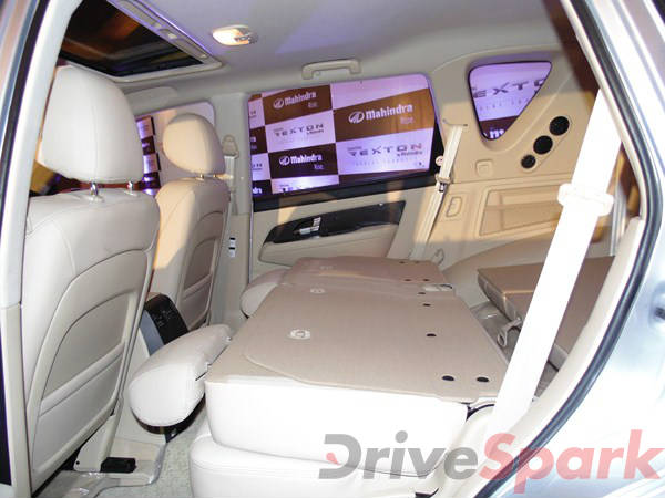 ನಾಲ್ಕು ವರ್ಣಗಳಲ್ಲಿ ಲಭ್ಯ