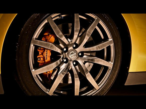 ಹರಾಜಿಗಿದೆ ಬೋಲ್ಟ್ ಚಿನ್ನದ ಕಾರು 