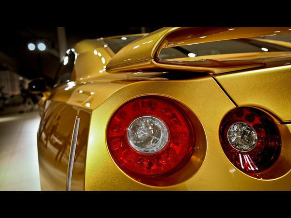 ಹರಾಜಿಗಿದೆ ಬೋಲ್ಟ್ ಚಿನ್ನದ ಕಾರು 