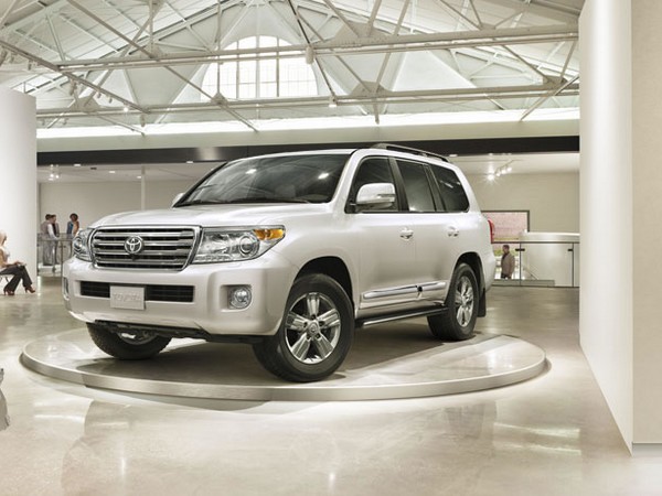 ಜಯಲಲಿತಾ ಲ್ಯಾಂಡ್ ಕ್ರೂಸರ್ ಪಯಣ