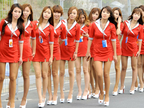 2012 ಎಫ್1 ರೇಸ್‌ನ 50 ಹಾಟ್ ಗ್ರಿಡ್ ಗರ್ಲ್ಸ್ 