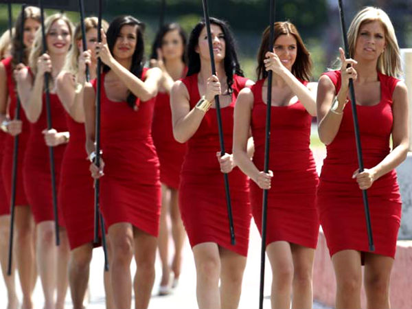 2012 ಎಫ್1 ರೇಸ್‌ನ 50 ಹಾಟ್ ಗ್ರಿಡ್ ಗರ್ಲ್ಸ್ 