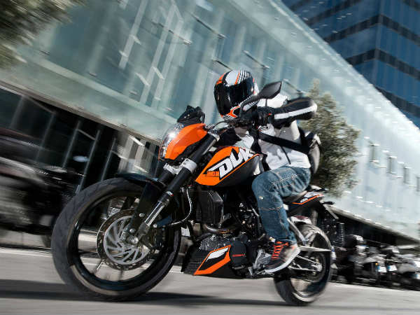 ಡಸ್ಟರ್-ಡ್ಯೂಕ್‌ಗೆ ವರ್ಷದ ಕಾರು-ಬೈಕ್ ಪ್ರಶಸ್ತಿ 