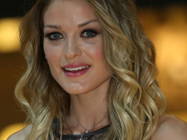 ಡೆಟ್ರಾಯ್ಟ್ ಆಟೋ ಶೋದಲ್ಲಿ ಮೈಚಳಿ ಬಿಟ್ಟ ಬೇಬ್ಸ್