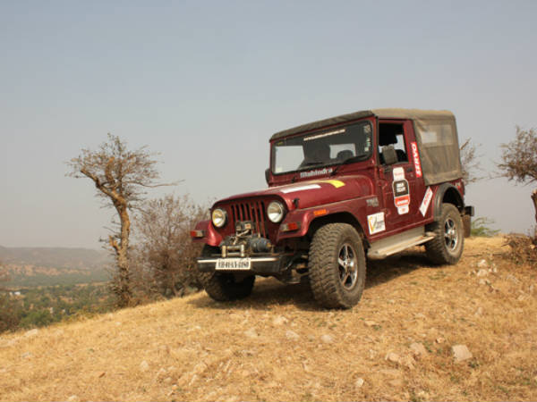 ಮಹೀಂದ್ರ ಥಾರ್ 
