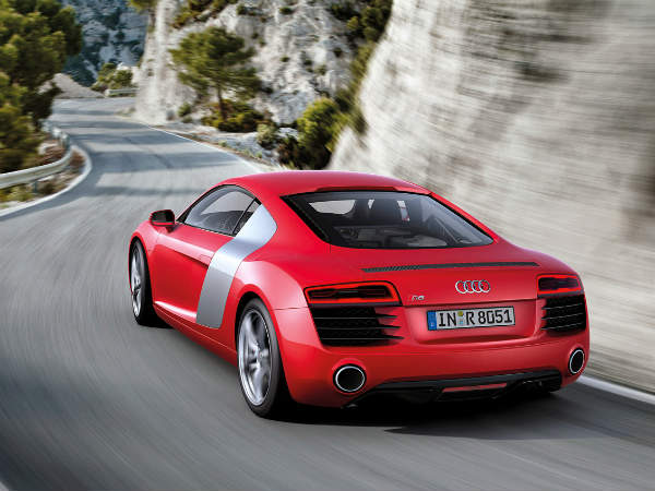  Audi R8 Catches Fire In Mumbai