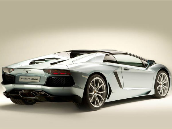 Lamborghini Aventador LP 700-4