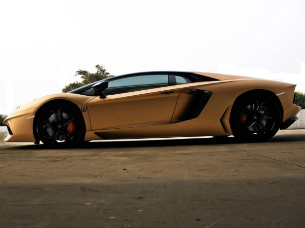 DC Lamborghini Aventador