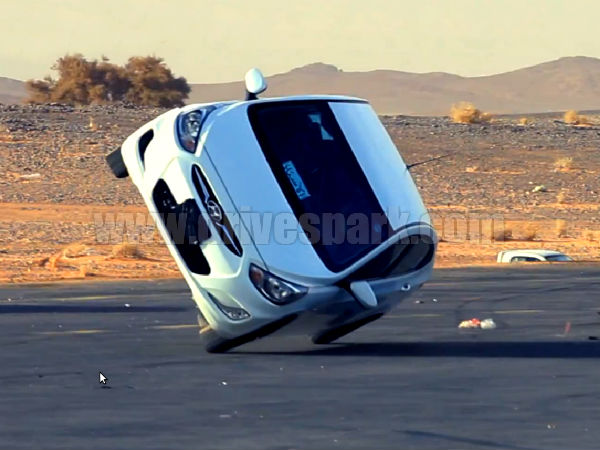 ಕಾರಿನಲ್ಲಿ ಅರೆಬಿಯನ್ನರ ಸಾಹಸ ಕ್ರೀಡೆ
