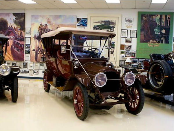1913 Packard