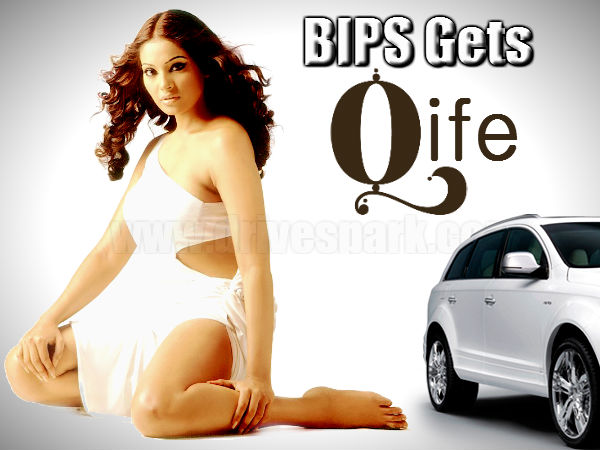 Hot Bipasha Basu Buys New Audi Q7 