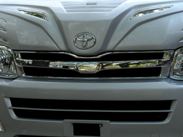 Kumaraswamy poll campaign Toyota commuter van