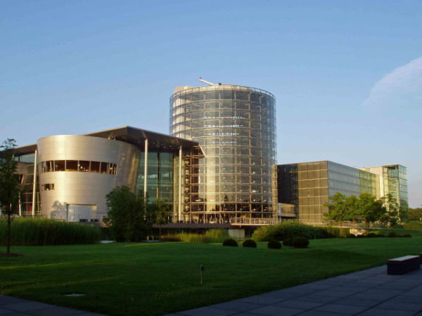 ಫೋಕ್ಸ್‌ವ್ಯಾಗನ್ ಕಾರು ಪಾರ್ಕಿಂಗ್ ಟವರ್