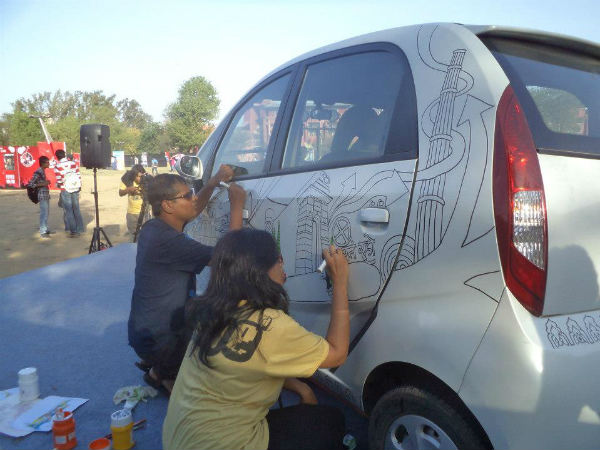 ರಾಷ್ಟ್ರ ರಾಜಧಾನಿಯಲ್ಲಿ ನ್ಯಾನೋ ವರ್ಣ ಚಿತ್ತಾರ 