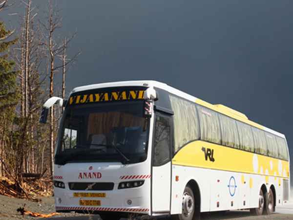 ವಿಆರ್‌ಎಲ್ ಮಲ್ಟಿ ಆಕ್ಸೆಲ್ ವೋಲ್ವೋ ಬಸ್