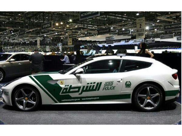 ಫೆರಾರಿ ಲಗ್ಷುರಿ ಸ್ಪೋರ್ಟ್ಸ್ ಕಾರು