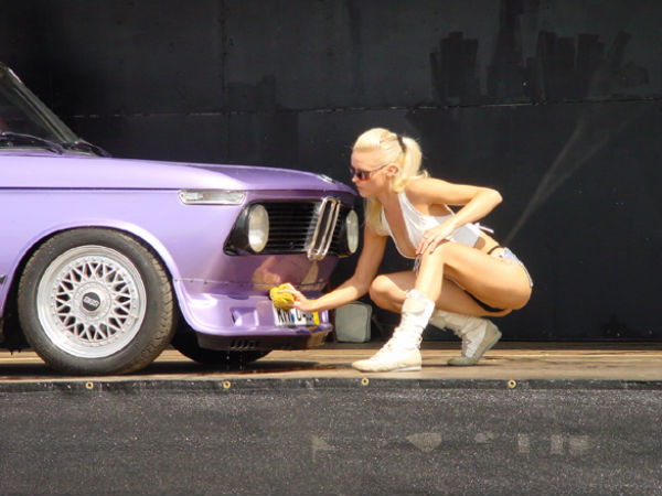 ಬೇಸಿಗೆಯಲ್ಲಿ ಕಾರು ವಾಶಿಂಗ್: ನಮ್ಮ ಟಿಪ್ಸ್, ನಿಮ್ಮ ಕೇರ್!