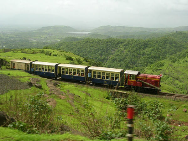 ಮಥೆರನ್ ಬೆಟ್ಟ ರೈಲ್ವೇ ಮಾರ್ಗ