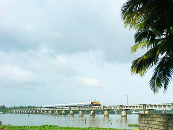 ದೇವರ ಸ್ವಂತ ನಾಡು