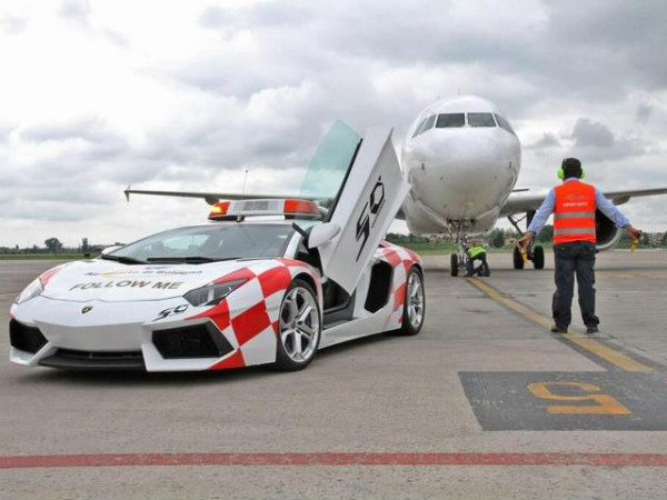 lamborghini Aventador Runway Taxi
